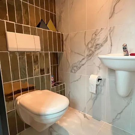 Family Near Lake, And Dunes ノールトウェイケルハウト　