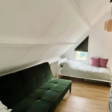 別荘 Family Near Lake, And Dunes ノールトウェイケルハウト　