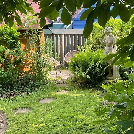 Family Near Lake, And Dunes 別荘 *