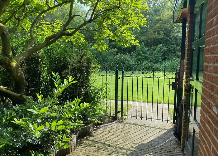 Dom wakacyjny Family Near Lake, And Dunes