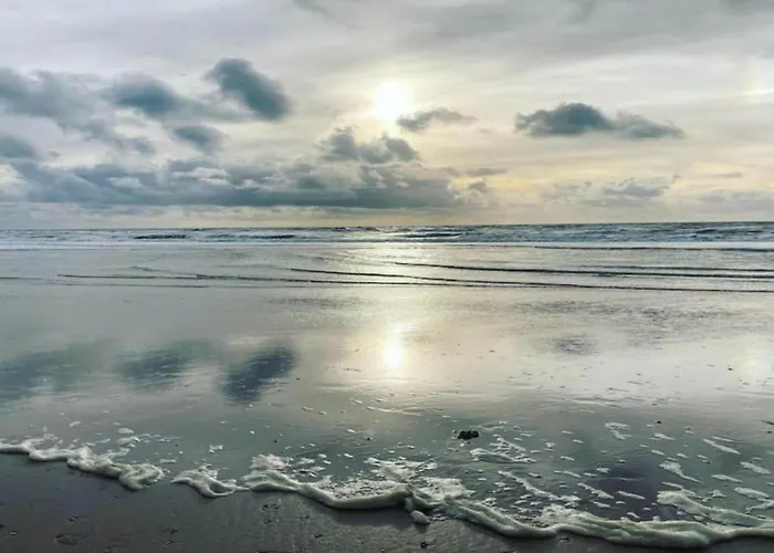 Dom wakacyjny Family Near Lake, And Dunes *